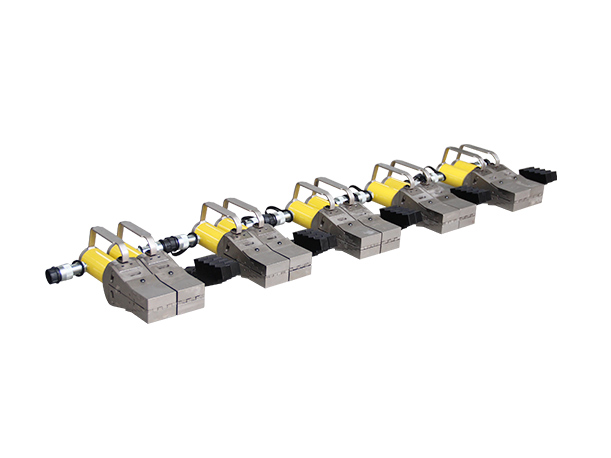 Split Type Hydraulic Flange Spreaders