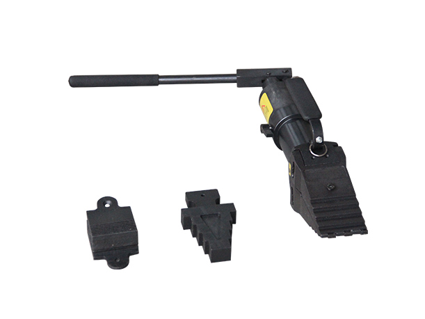 Integrated Hydraulic Flange Spreader
