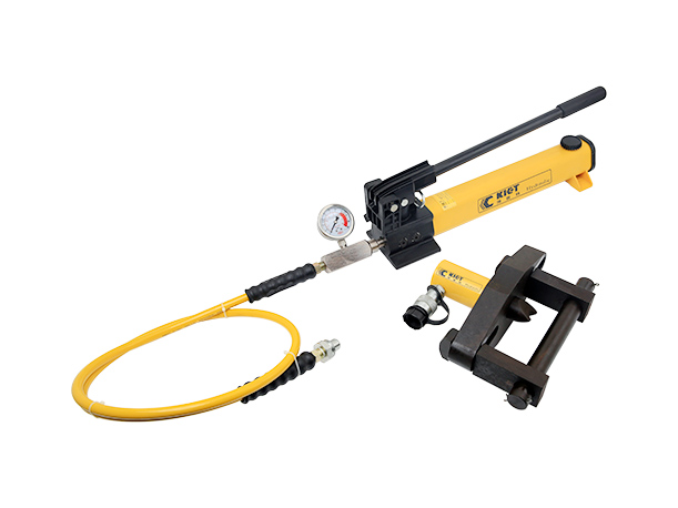 Split hydraulic flange splitter